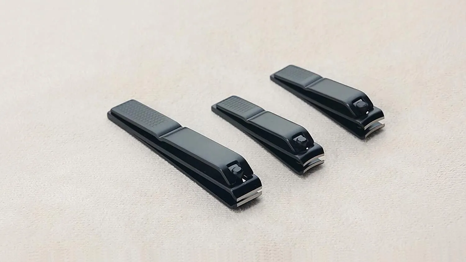 3 pieces nail clippers set, Ultra Sharp Sturdy black stainless Fingernail, Toenail Clipper Cutters (Straight & Curved)