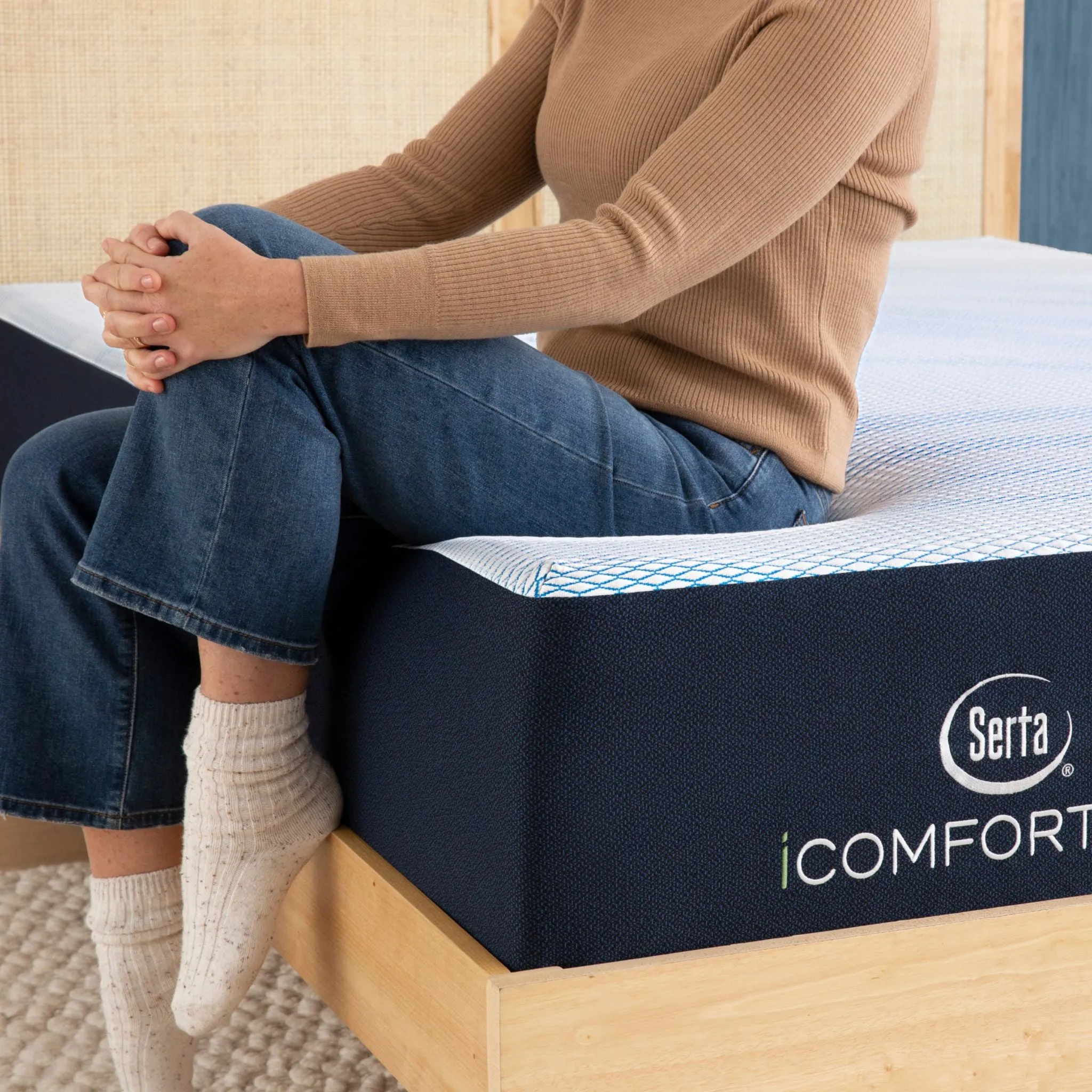 Serta iComfort 2 Snowflake  11.5" Medium Mattress